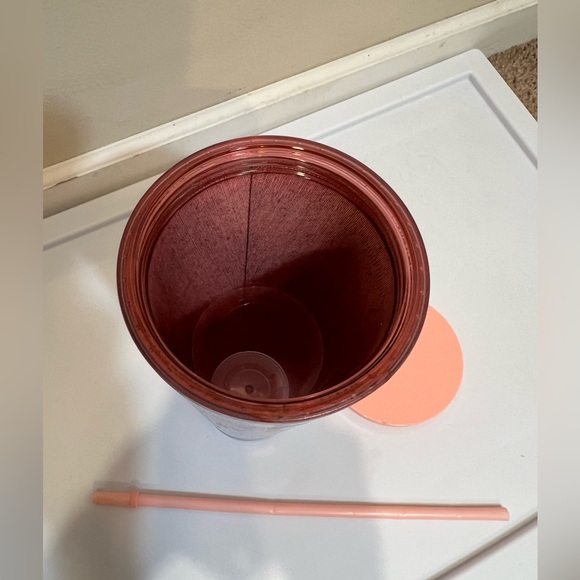 2020 Valentine’s Day Starbucks Cup - Picture 4 of 5